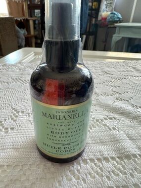 Marianella Green Body Oil Spray - Hydrating Rosewood & Litsea
